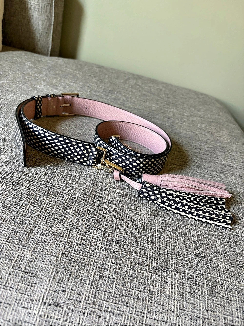 kate spade new york Leather Tassel Charm Belt Black & Pink